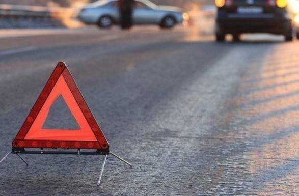 В Одесі водій збив 12-річну дівчину на переході, а потім протаранив три авто