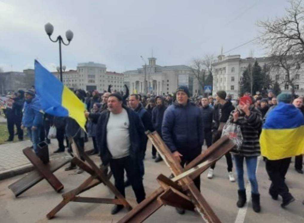 Розвертають "Гради": окупанти готують провокацію у Херсоні – спікер Одеської ОВА