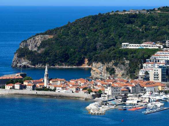 Чорногорія змінила правила в'їзду для туристів