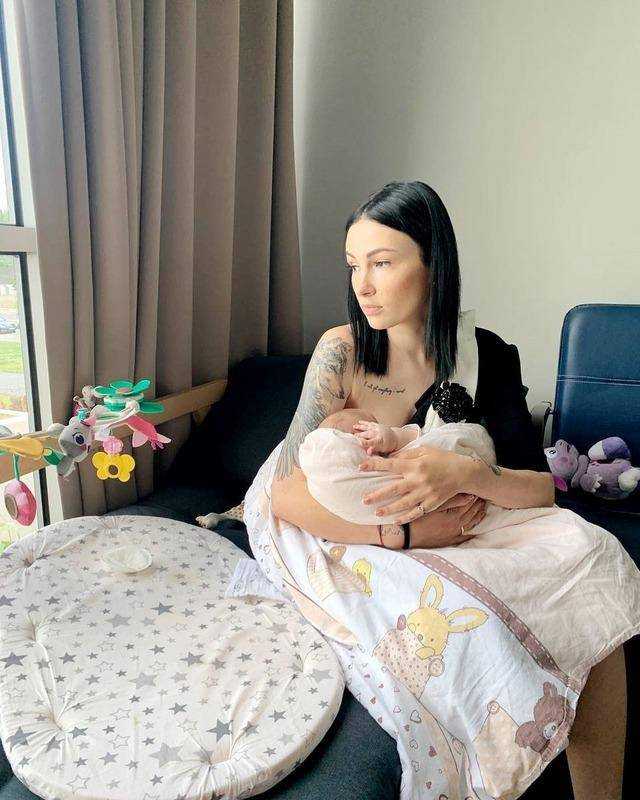 Анастасія Приходько охрестила молодшого сина Луку: фото з церемонії