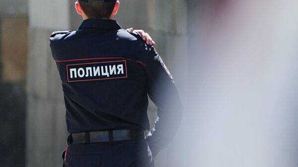В России полицейские принудили девушку к интиму