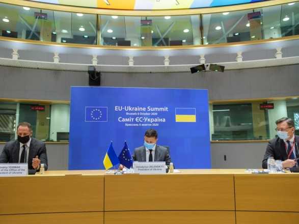 Саммит в Брюсселе: ЕС видит "дополнительный потенциал" Соглашения об ассоциации Украины с Евросоюзом