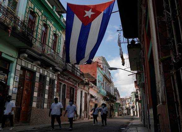 Куба знову відкрилась для туристів: в країні відмінили ПЛР-тестування