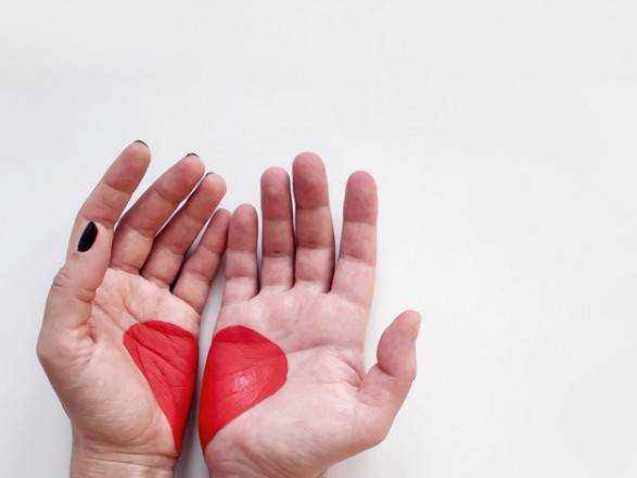 Щастя - не в парі: психолог дала поради, як "пережити" День святого Валентина людям не в стосунках