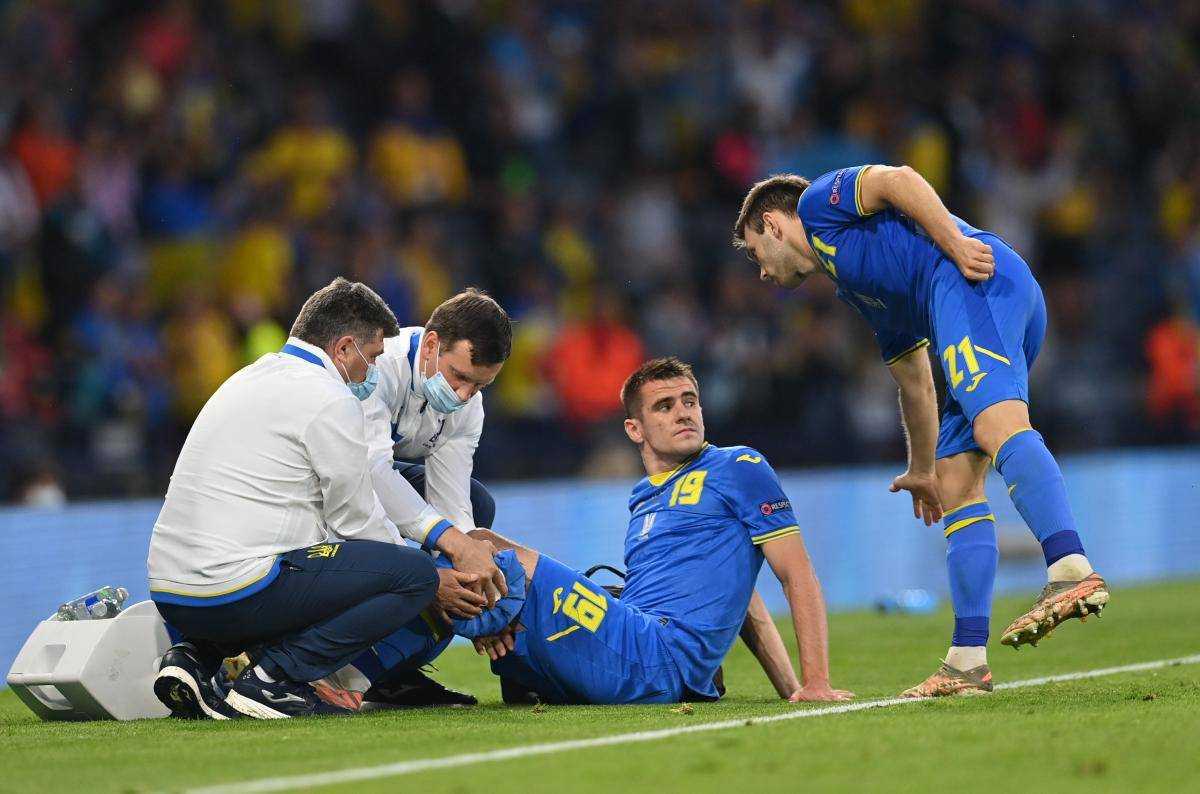"Думав, ногу відірвали": форвард збірної України Бєсєдін - про свою травму на Євро-2020