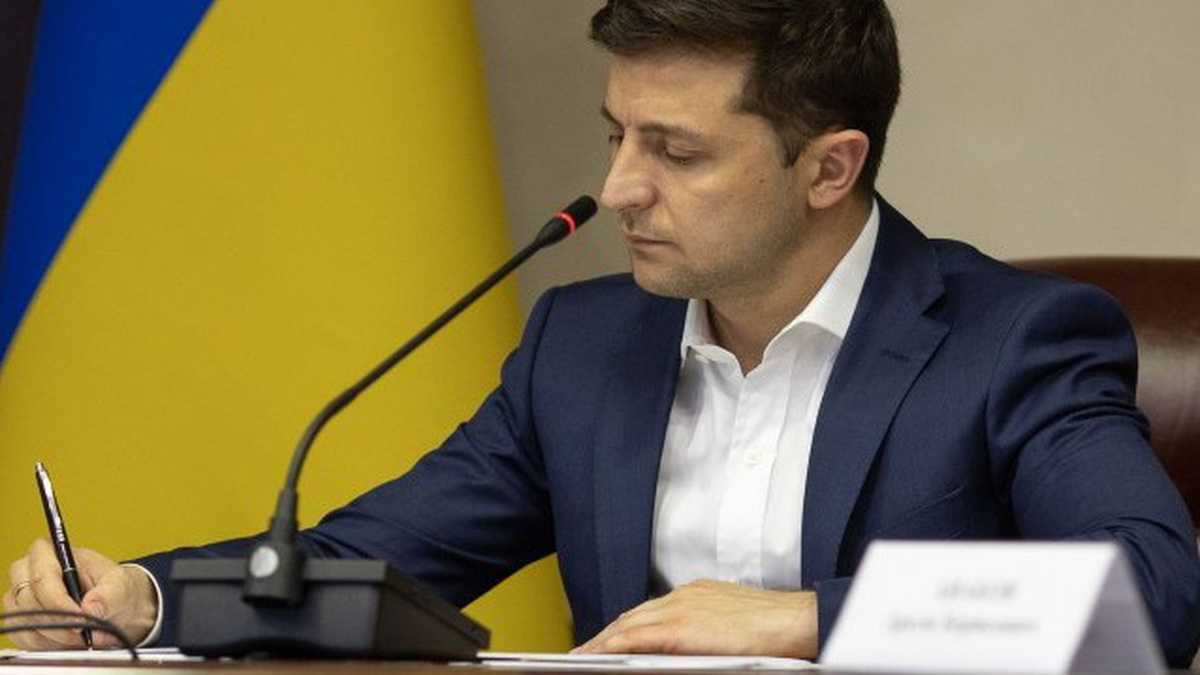 Зеленський затвердив санкції РНБО проти 28 російських розвідників