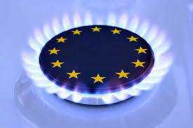 Ціна на газ у Європі побила новий рекорд: як це вдарить по Україні