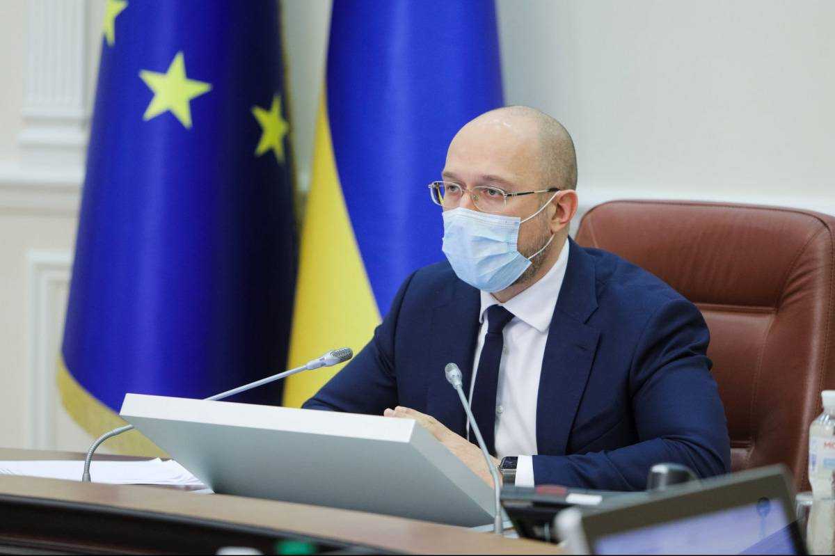 Україна вийшла на плато захворюваності на COVID-19: Шмигаль сказав, чого очікувати