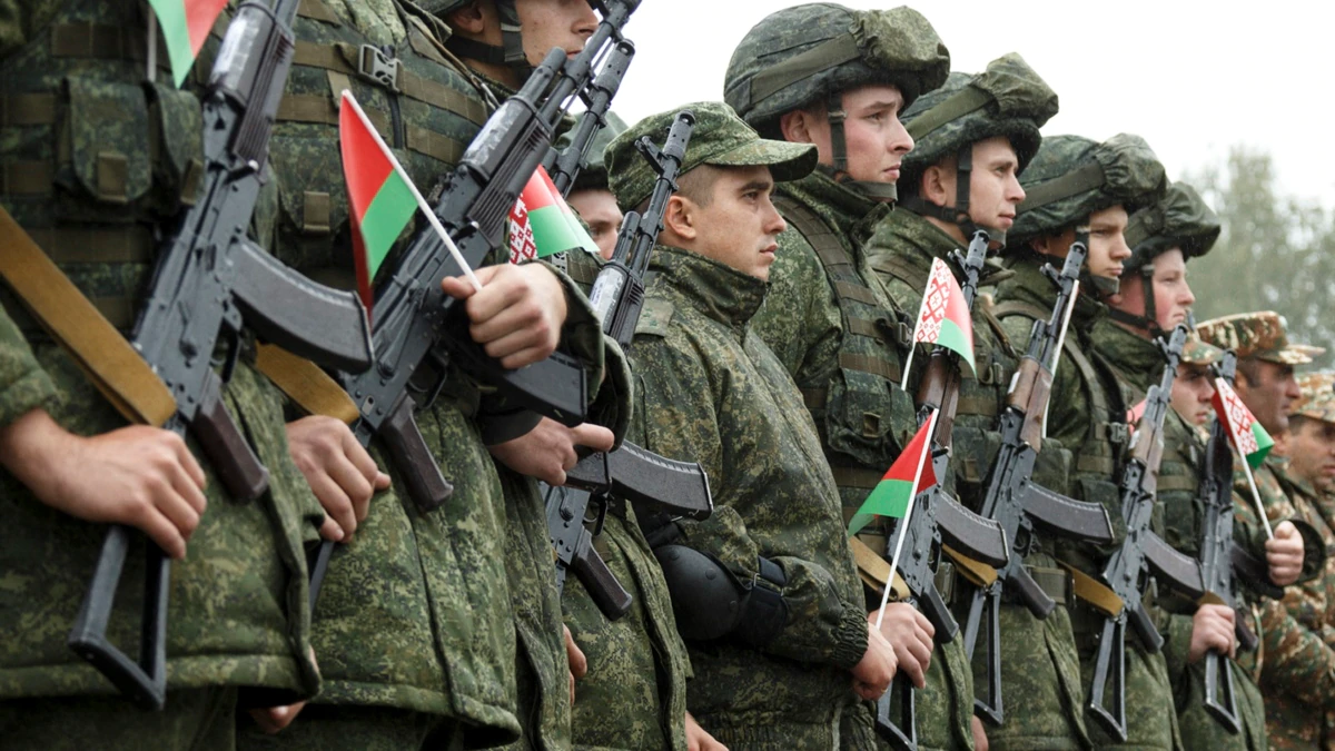 Угроза наступления с Беларуси будет сохраняться в следующем году: в Генштабе назвали причины