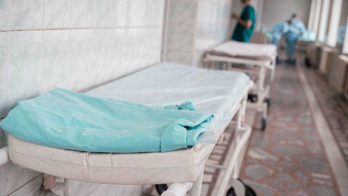 Первая смерть от коронавируса в Украине: стало известно, где пенсионерка побывала
