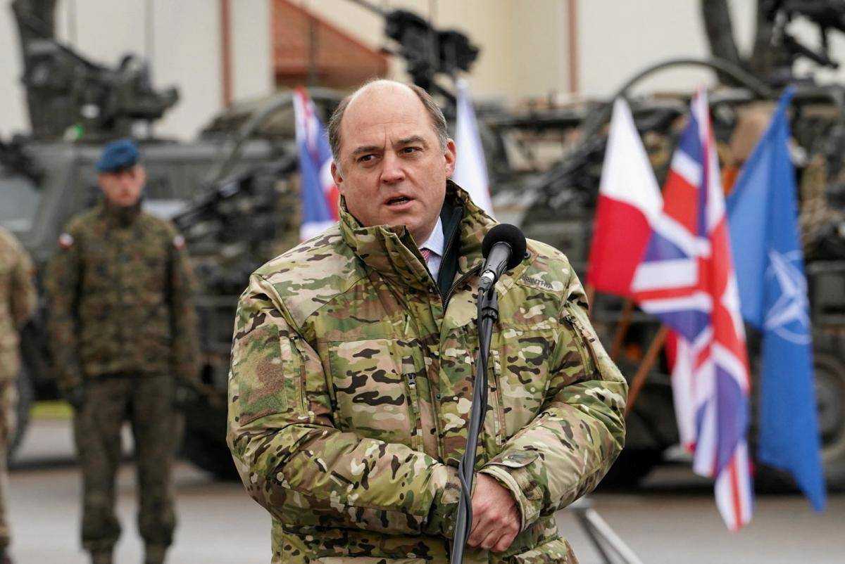 У Британії закликали Путіна відступити від кордонів України