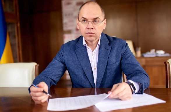Степанов заявив про відсутність підстав зупиняти вакцинацію Covishield: тяжкої “побочки” немає
