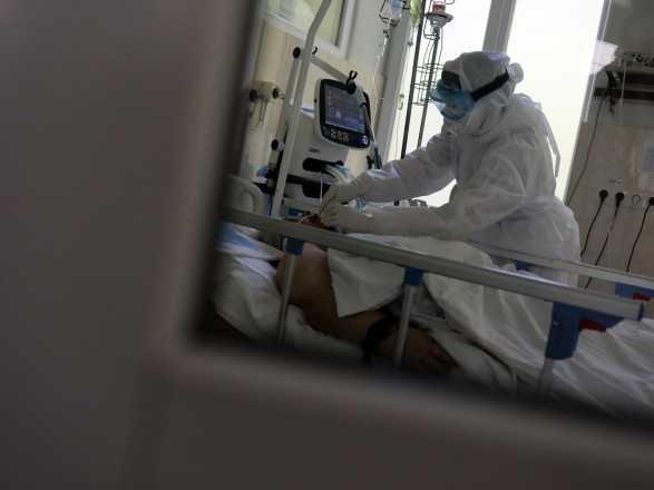 У лікарнях Києва та восьми областей перевантажені COVID-ліжка з киснем