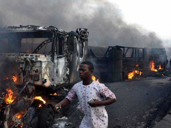 Взрыв автоцистерны в Нигере: 58 погибших, 37 раненых