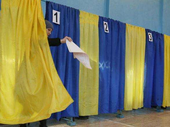 Завершилося голосування у двох областях на довиборах у Верховну Раду