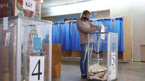 Второй тур местных выборов: за кого будут голосовать украинцы 22 ноября