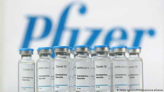 В Британии спустя сутки после инъекции обнаружили побочное действие вакцины Pfizer
