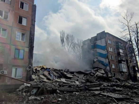 Авдеевка снова под обстрелами: повреждены две многоэтажки