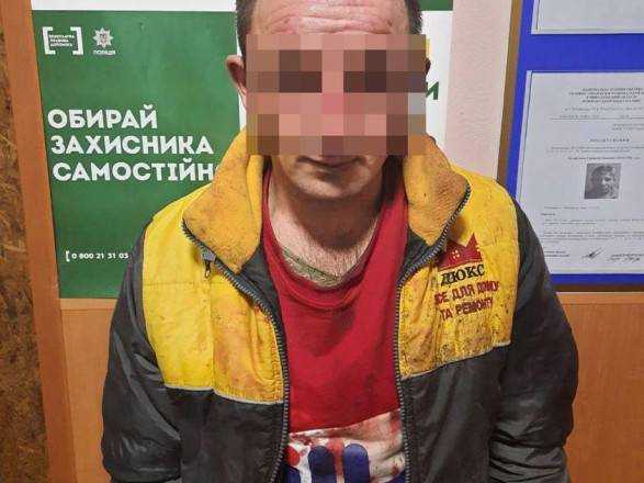 Полиция: в Николаеве мужчина облил химическим веществом свою семью