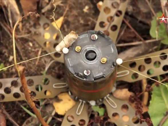 Боевики с помощью дрона забросили мину, на которой подорвались двое украинских военных