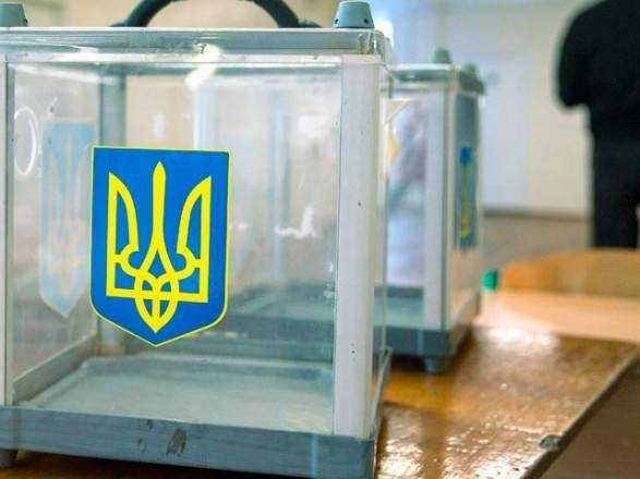В Украине еще восемь областей не посчитали голоса избирателей