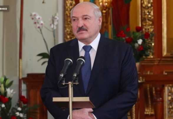 Лукашенко осудил закрытие храмов на Пасху из-за пандемии