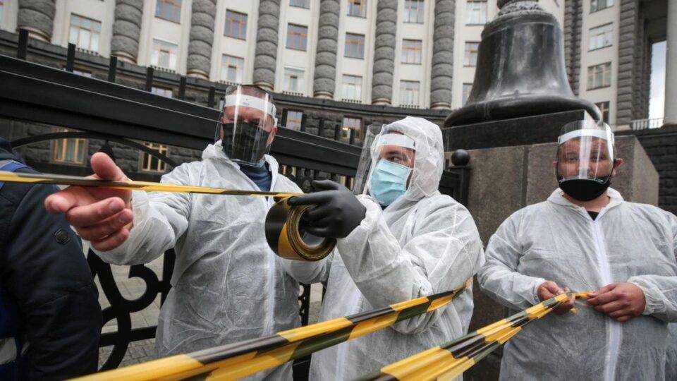 Коронавирус в Украине: эксперты рассказали, введут ли общенациональный карантин