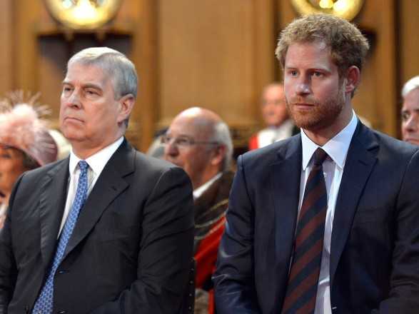 Принци Гаррі та Ендрю не отримають ювілейні медалі від Єлизавети II