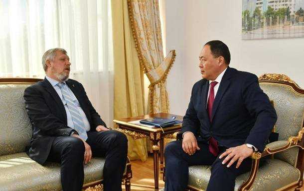 ЗМІ: Казахстан відкинув вимогу росії вислати українського посла