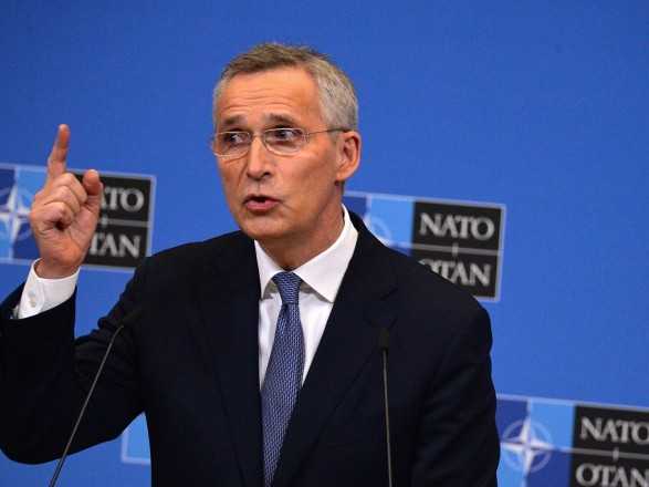 НАТО не відправить війська до України у разі агресії РФ - Столтенберг