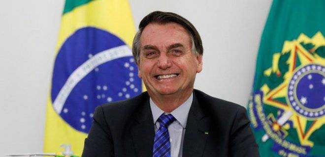 У Бразилії рекорди зі смертності від COVID-19 – президент закликав громадян "не скиглити''
