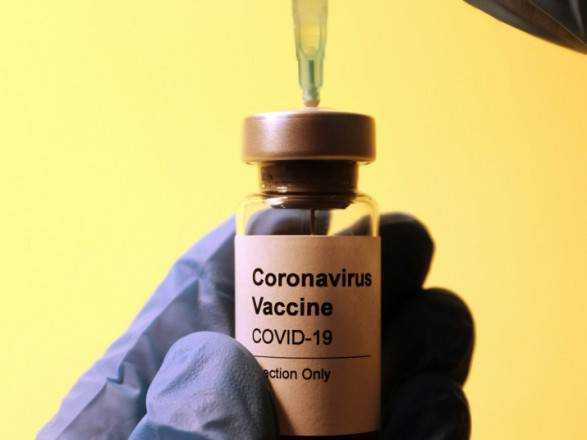 Китайская вакцина CoronaVac имеет эффективность 83% - Университет Богомольца