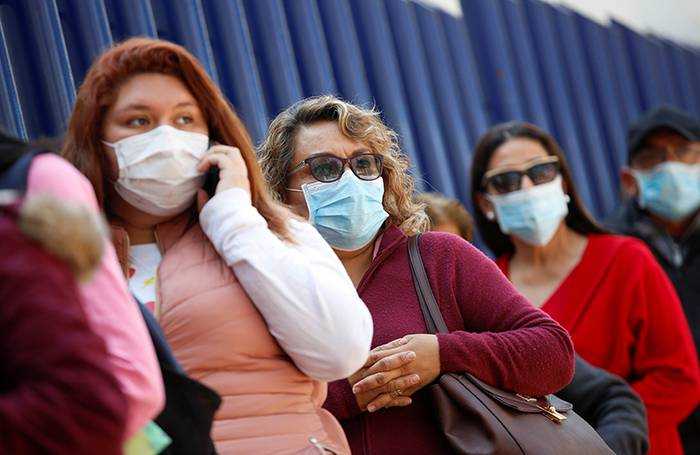 Врач-эпидемиолог рассказал, стоит ли использовать маски для защиты от коронавируса