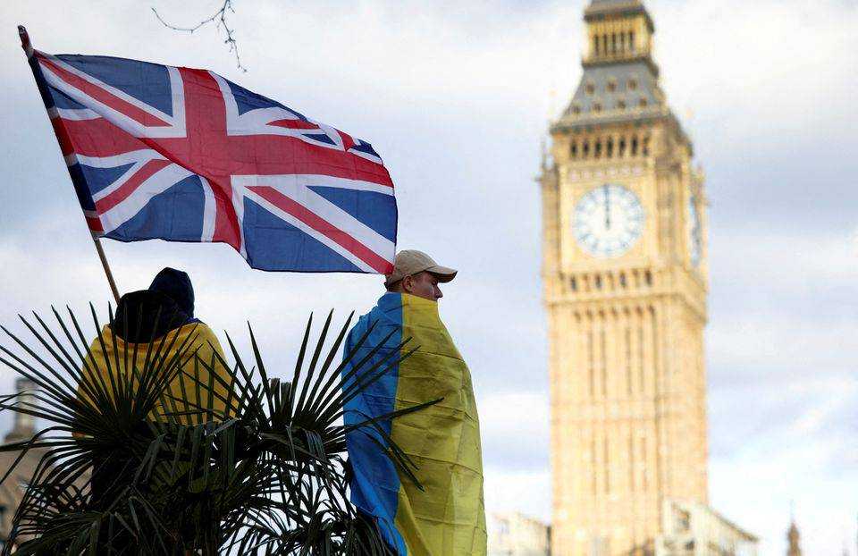 Понад 40% українських біженців у Британії влаштувалися на роботу