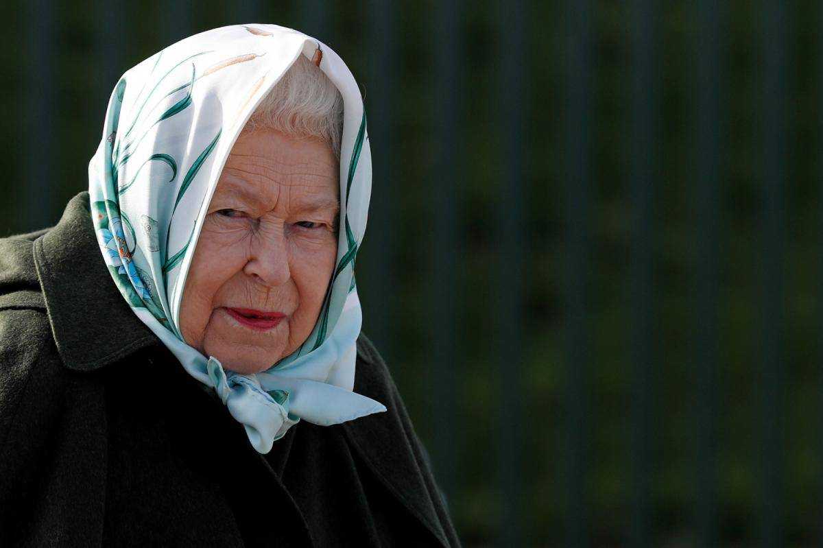 Королева Єлизавета II відмовилася від премії "Бабуся року"