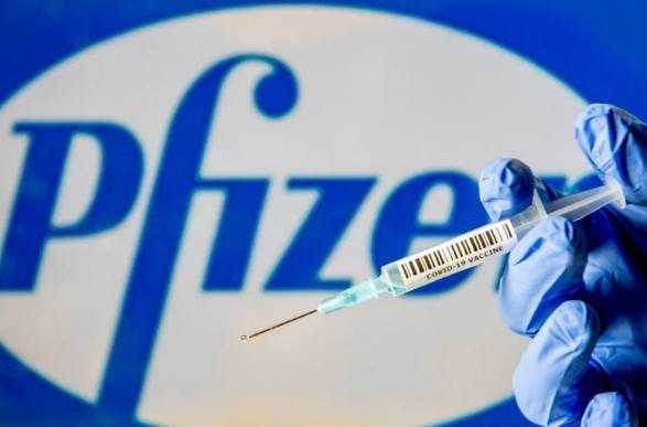 Pfizer домагається дозволу застосовувати вакцину від COVID-19 для підлітків