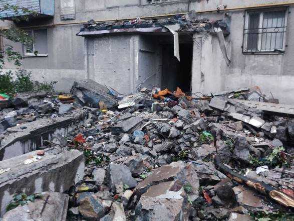 росіяни вдарили ракетою по житловій 9-поверхівці в Торецьку