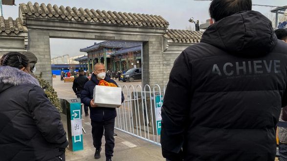 Крематории Китая "забиты" из-за роста количества случаев Covid