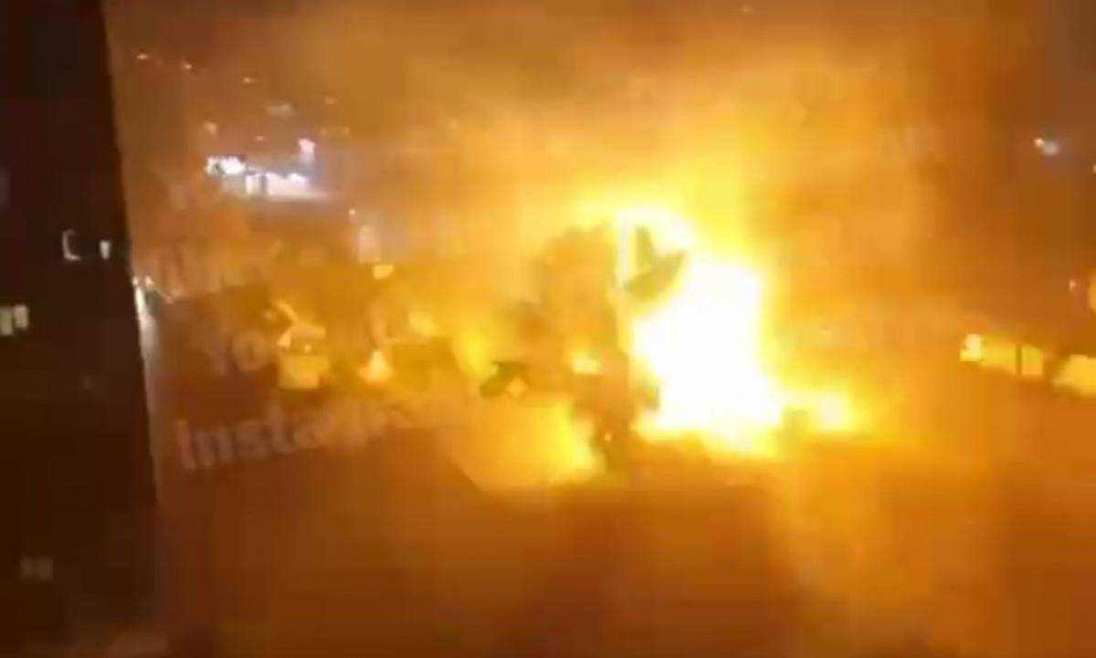 Загорілася миттєво: у Києві блискава потрапила в електрощитову