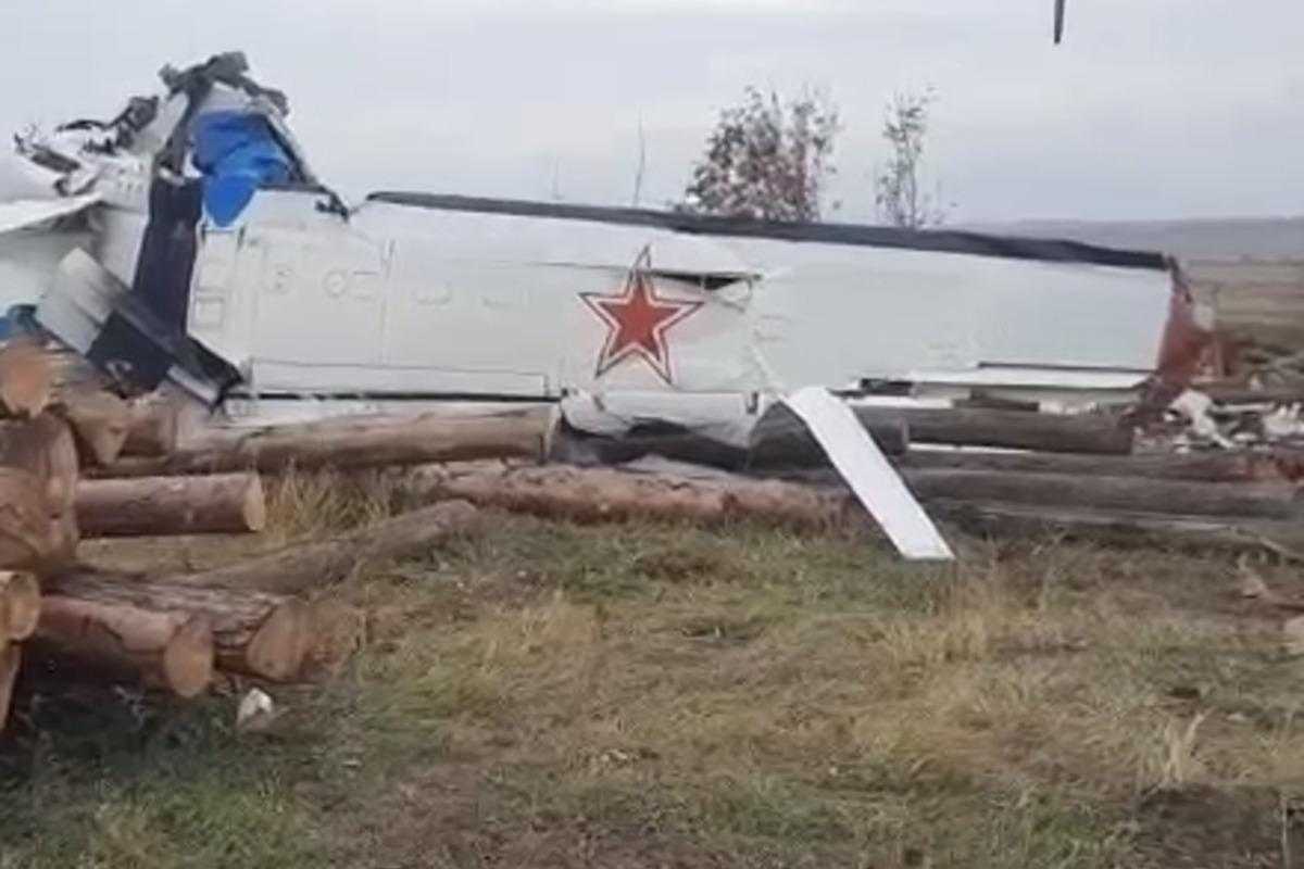 Загибель 16 парашутистів у Росії: названо можливі причини падіння L-410