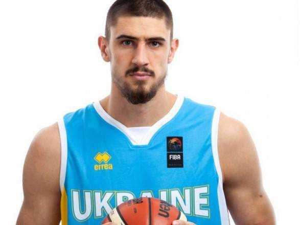 Официально: "Вашингтон" объявил о подписании украинского баскетболиста Леня