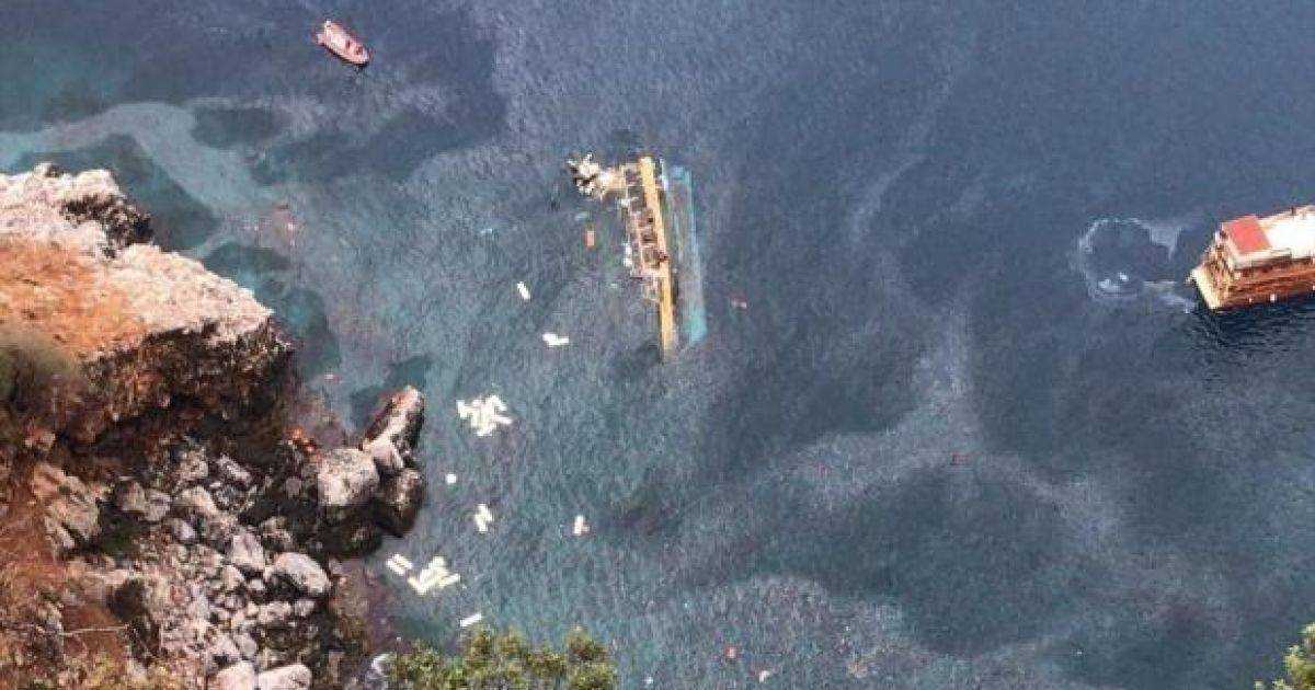 В турецкой Анталье затонул экскурсионный катер, есть жертвы