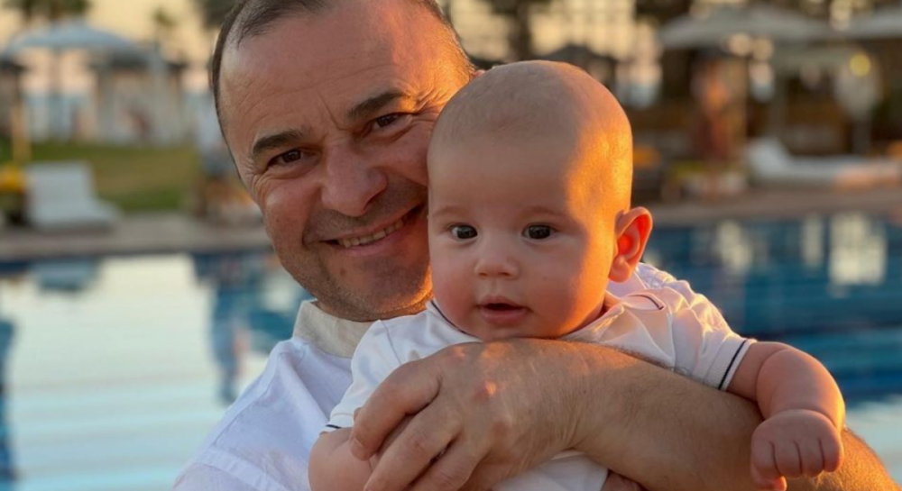"Таткова копія": Віктор Павлік розчулив мережу новим фото з молодшим сином
