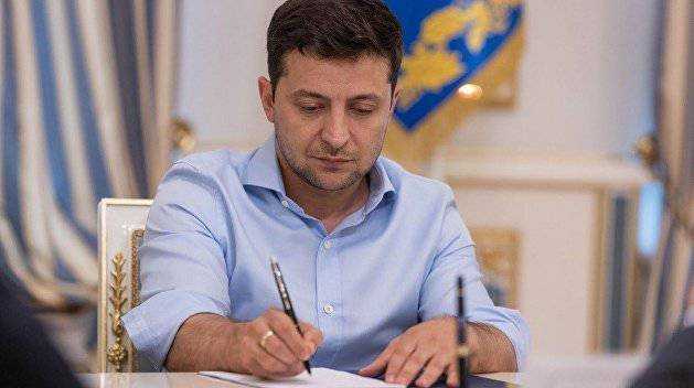 Кремль "считает положительным фактом подписания Украиной формулы Штайнмайера"