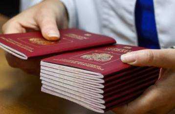 ЕС не планирует санкций за раздачу паспортов на Донбассе