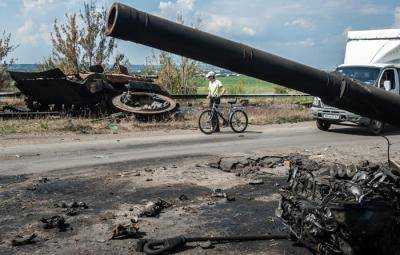 Украинские военные остаются заблокированными в Луганском аэропорту, погибли четверо и ранены более 15 – военнослужащие части