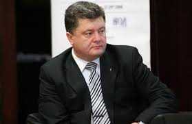 Президент Украины поручил включить волонтеров в состав общественных советов для контроля над закупками для военнослужащих в зоне АТО