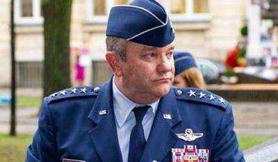 Командующий силами НАТО Филипп Бридлав предостерегает от «завуалированного» под гуманитарную помощь нападения на Украину