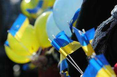 Опрос показал, что 86% граждан Украины считают себя патриотами