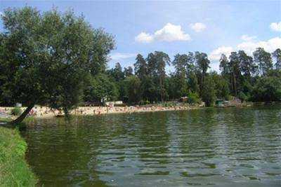 В столичной Пуще-Водице на озере утонул подросток